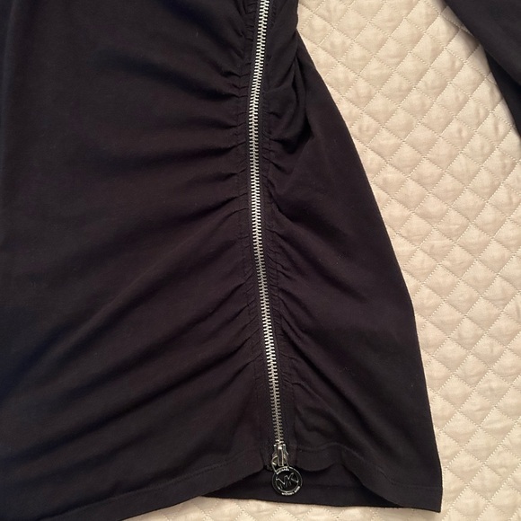 MICHAEL Michael Kors T-Shirt with Logo Zipper and Ruching - Picture 3 of 11